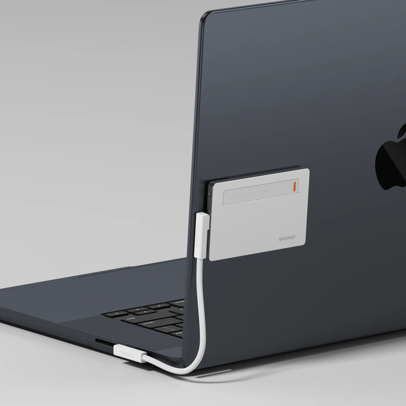 Disk Plus: Ultra İnce NVMe SSD Kutusu ve Çok Fonksiyonlu Hub